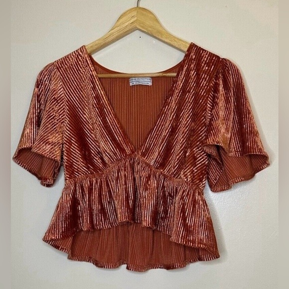Urban Outfitters Velvet Ribbed Peplum Deep V Neck Cropped Shirt - Picture 5 of 5